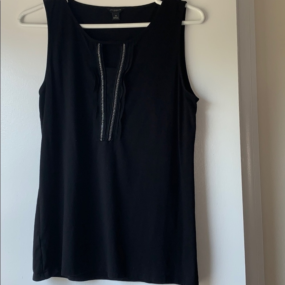 Ann Taylor elevated tank black Sz M
